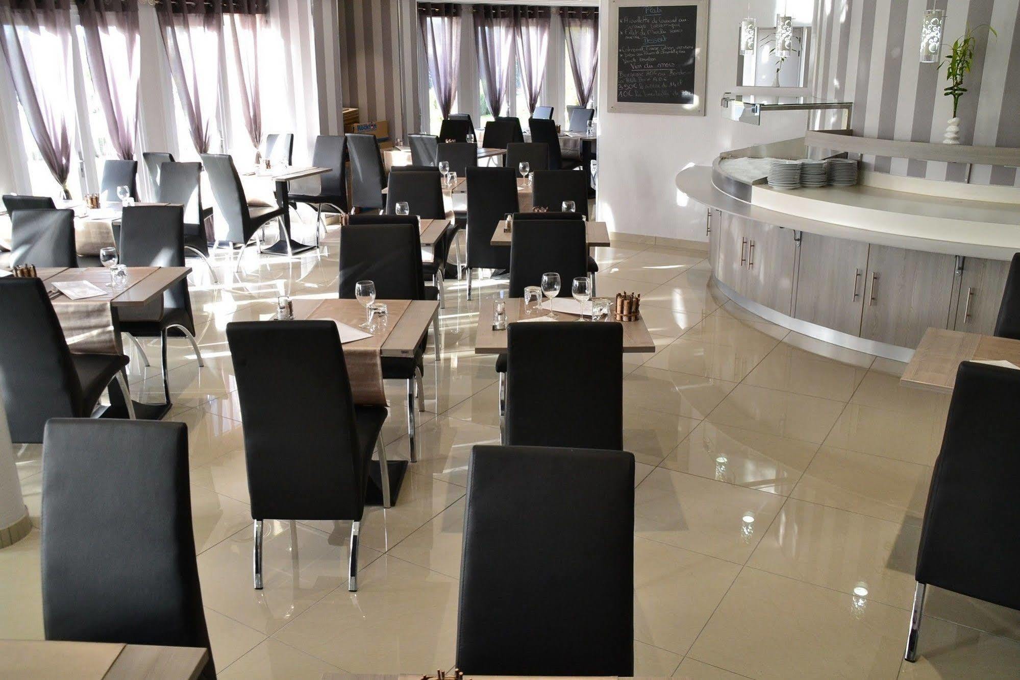 Hotel Le Pavillon De Saint-Lo - Anciennement Lunotel Zewnętrze zdjęcie